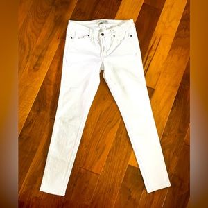 Abercrombie & Fitch Super Skinny White Mid-rise Jean